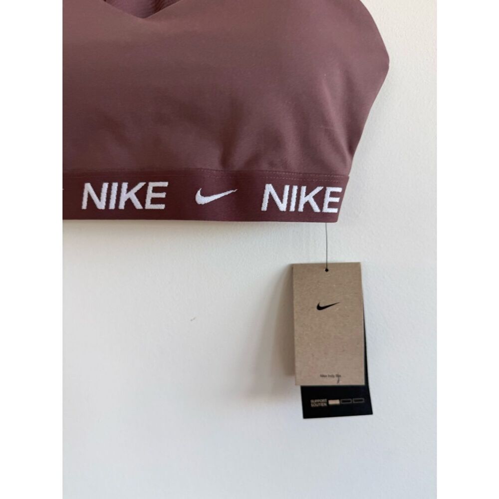 NEW Nike Women's Mauve Sports Bra - Picture 5 of 7